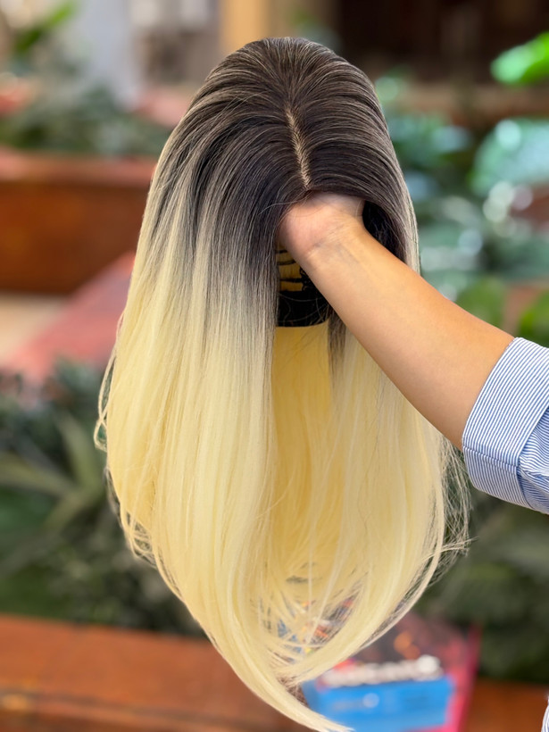 کلاه گیس وارداتی فرق متحرک کف پوستی رنگ امبره مشکی بلوند