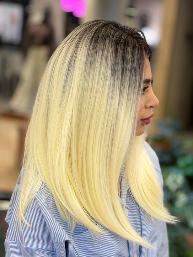 کلاه گیس وارداتی فرق متحرک کف پوستی رنگ امبره مشکی بلوند