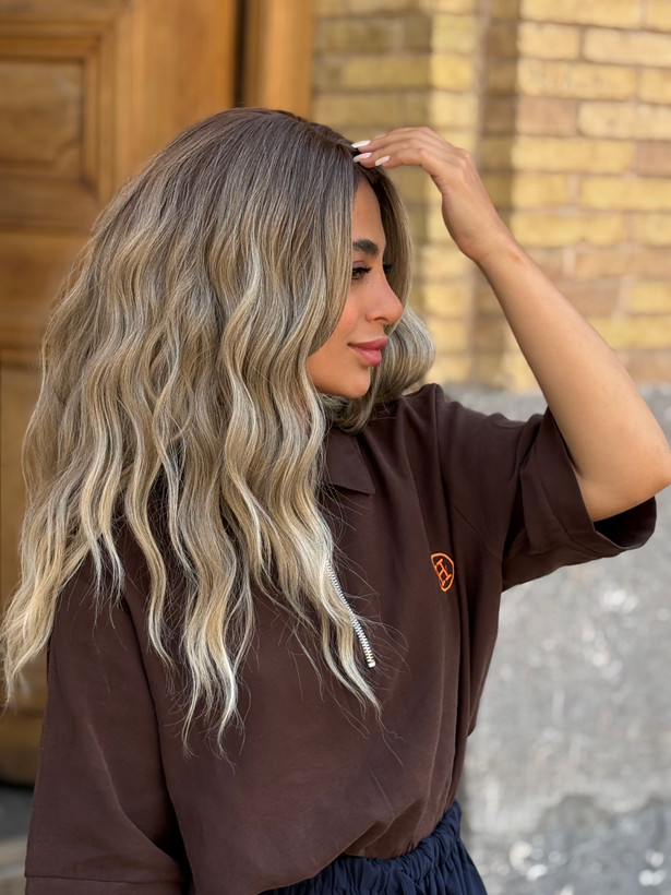 کلاه گیس وارداتی فرق ثابت کف پوستی حالتدارآمبره بلوند